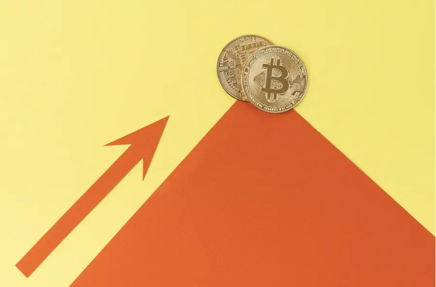 Биткоин: история взлёта, майнинг и прогноз до 2025 года