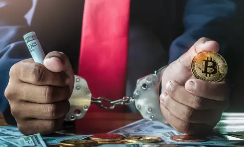 Власти идут дальше — в России предлагают арестовывать и изымать криптовалюту