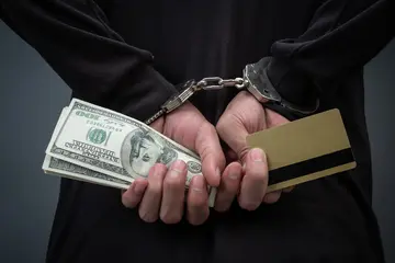 С депутата Бойкова, который в международном розыске, суд взыскал 13 млн за майнинг-аферу